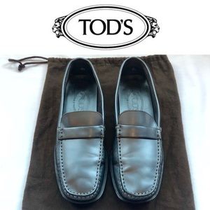 📌Sold📌Tod's driving moccasins